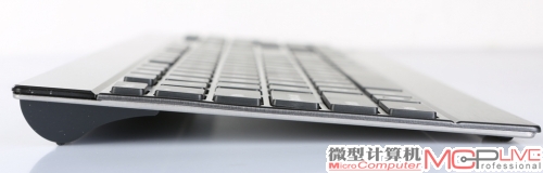 纤薄的键盘，薄之处仅有4mm。