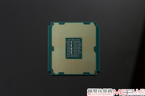 1. Intel Xeon E5-2697 v2依然采用的是2011的针脚数，适用于一些X79及服务器主板。